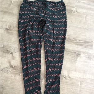 LuLaRoe TC giraffe leggings